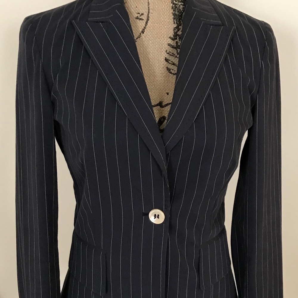 Valentino, Italian designer pinstripe suit - Picture 3 of 8